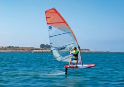 windsurfing